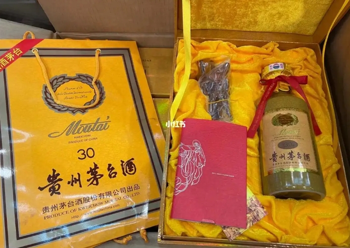 石家庄茅台30年与存放三十年老茅台酒质有什么区别？哪个回收价格更高？