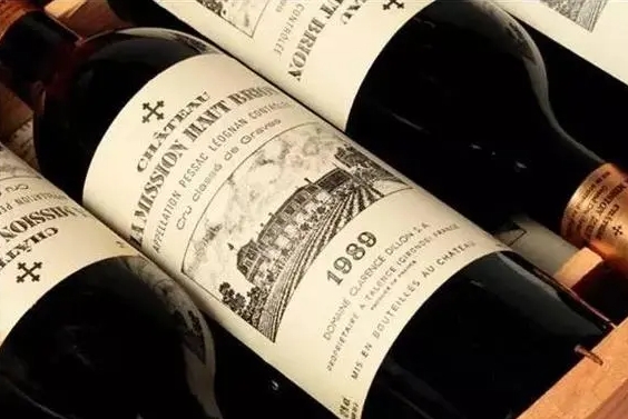 石家庄世界顶级红酒瑰宝：美讯酒庄干红葡萄酒的传奇之旅